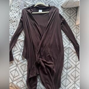 BCBG BROWN CARDIGAN SIZE XSMALL